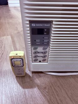AC Sharp 12000btu with remote