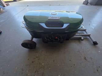 Coleman road trip grill