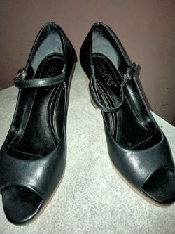 Various Types of Dress Shoes Womens Men's Formal Casual