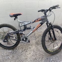 Mongoose Mountain Bike
