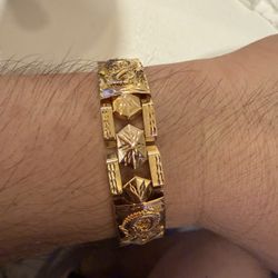 18k Gold Bracelet 