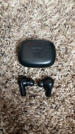 JBL Vibe Beam bluetooth earbuds w/ charging case