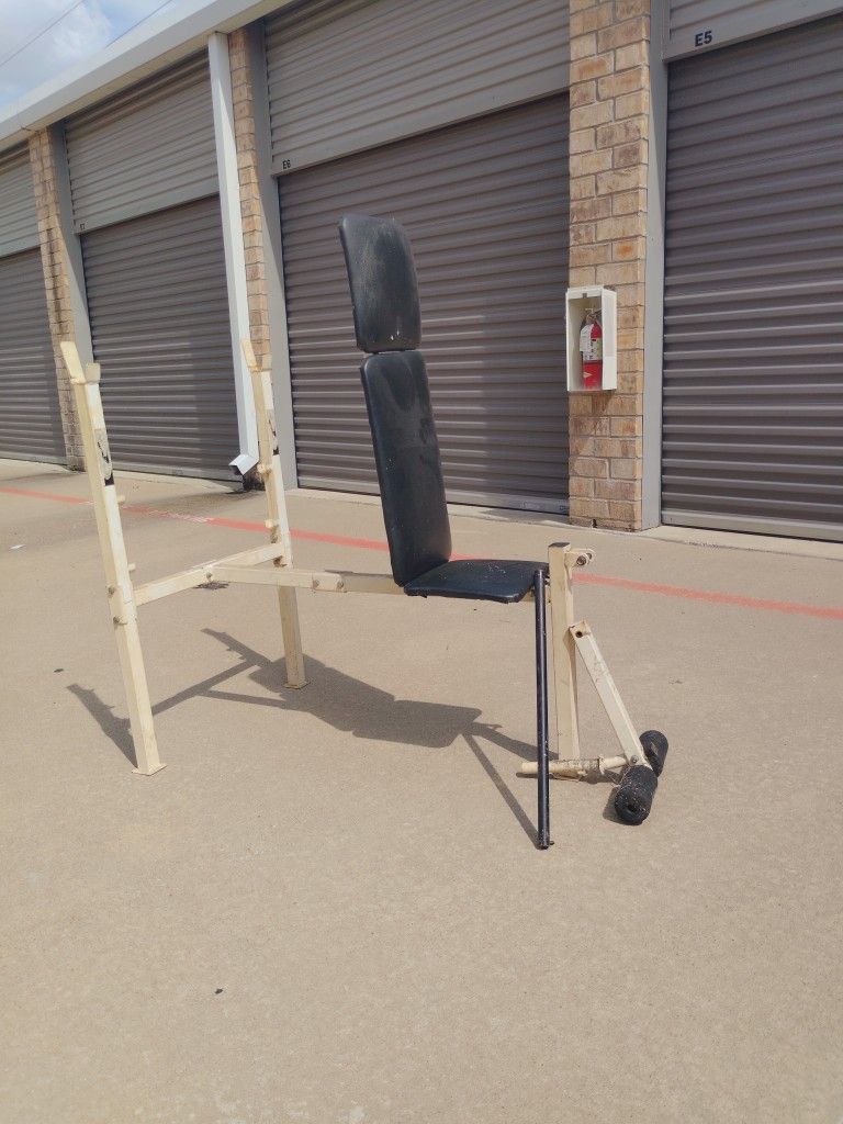 Weight Bench... No Weights