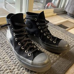 Black Converse 