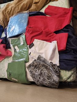 Huge Lot Of New Name Brand Clothes 