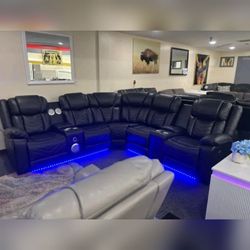 Modern Black high Quality power recliner sectional with power footrest