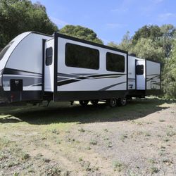 Travel Trailer For Sale , Used Like New 