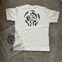 White Tee With Design, Size Medium 