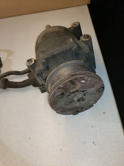 A/C COMPRESSOR 2005 LINCOLN TOWN CAR 4.6LTS