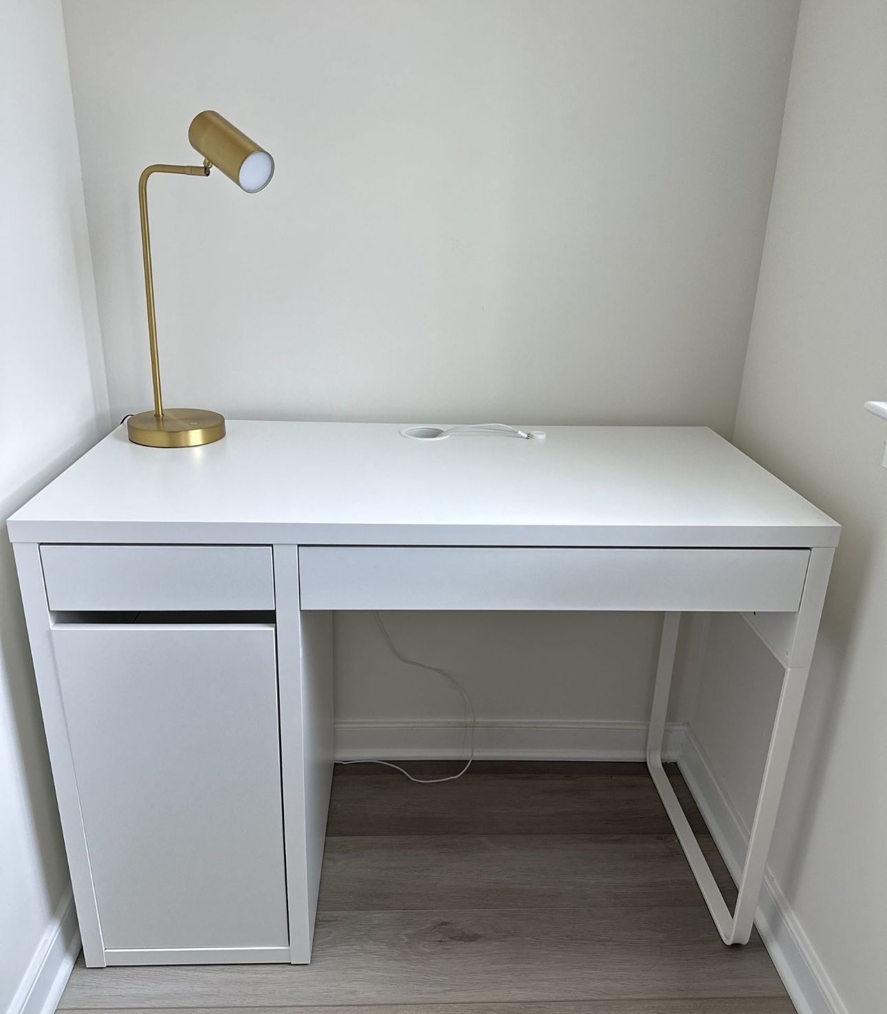 Ikea MICKE Computer Desk