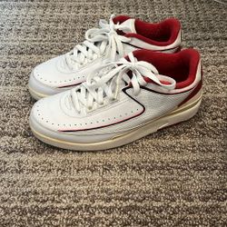 Jordan 2 Retro Low White Varsity Red