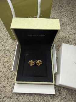 VCA Earrings