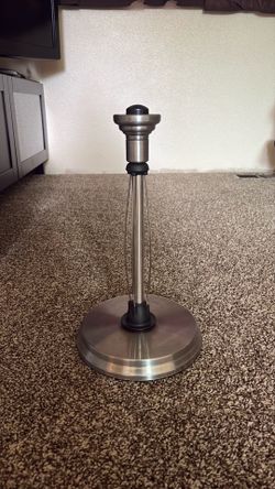 Paper towel holder
