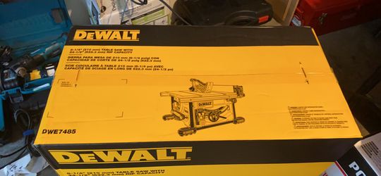 DEWALT 8-1/4 in. Compact Jobsite Tablesaw