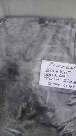 Pinzon Blanket Twin size Med Gray in color