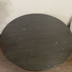 Dining Room Table And Chairs 