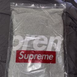 supreme hoodie