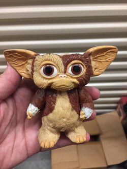 Guizmo collectible orinal