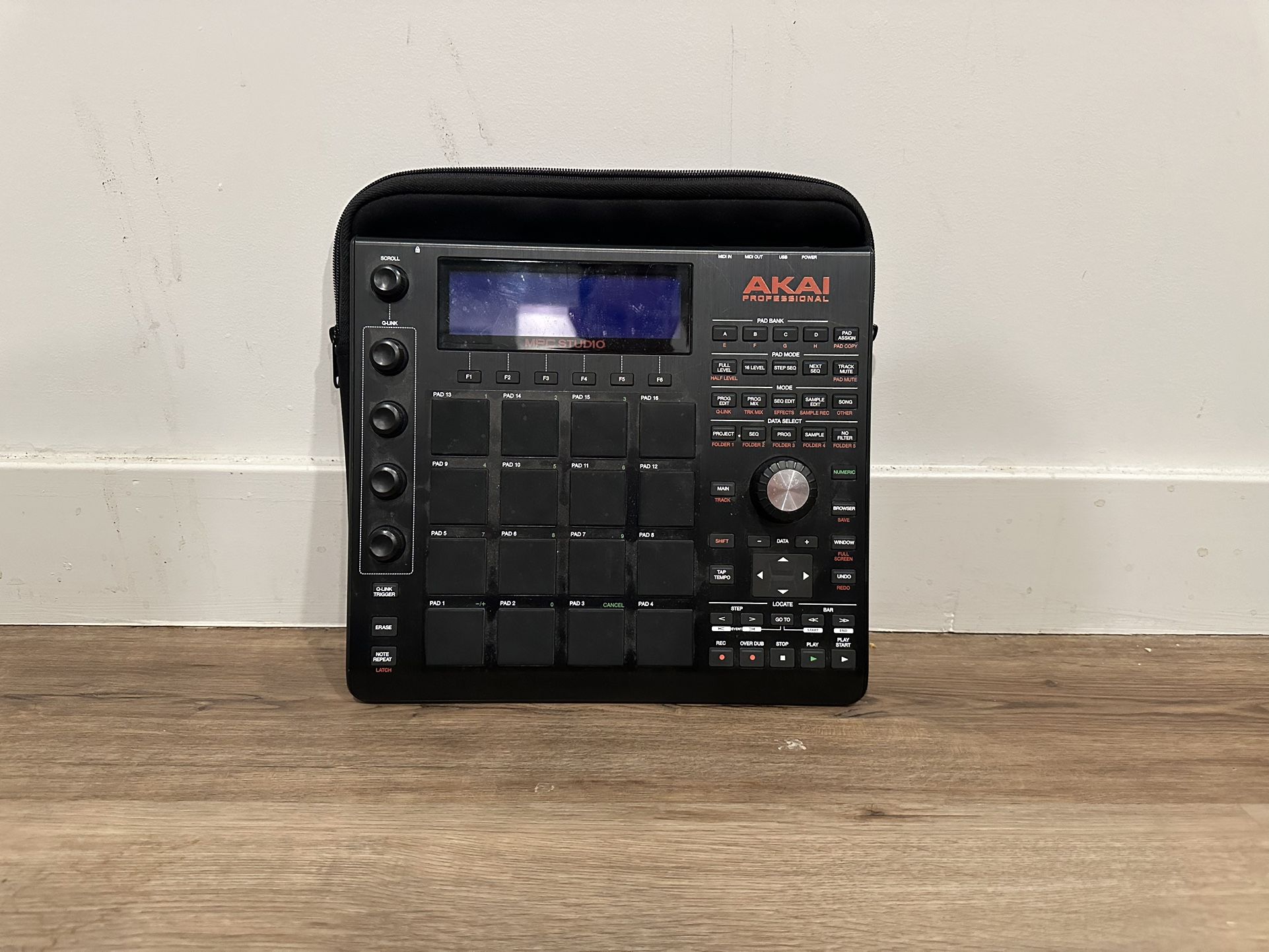 Akai MPC Studio Black