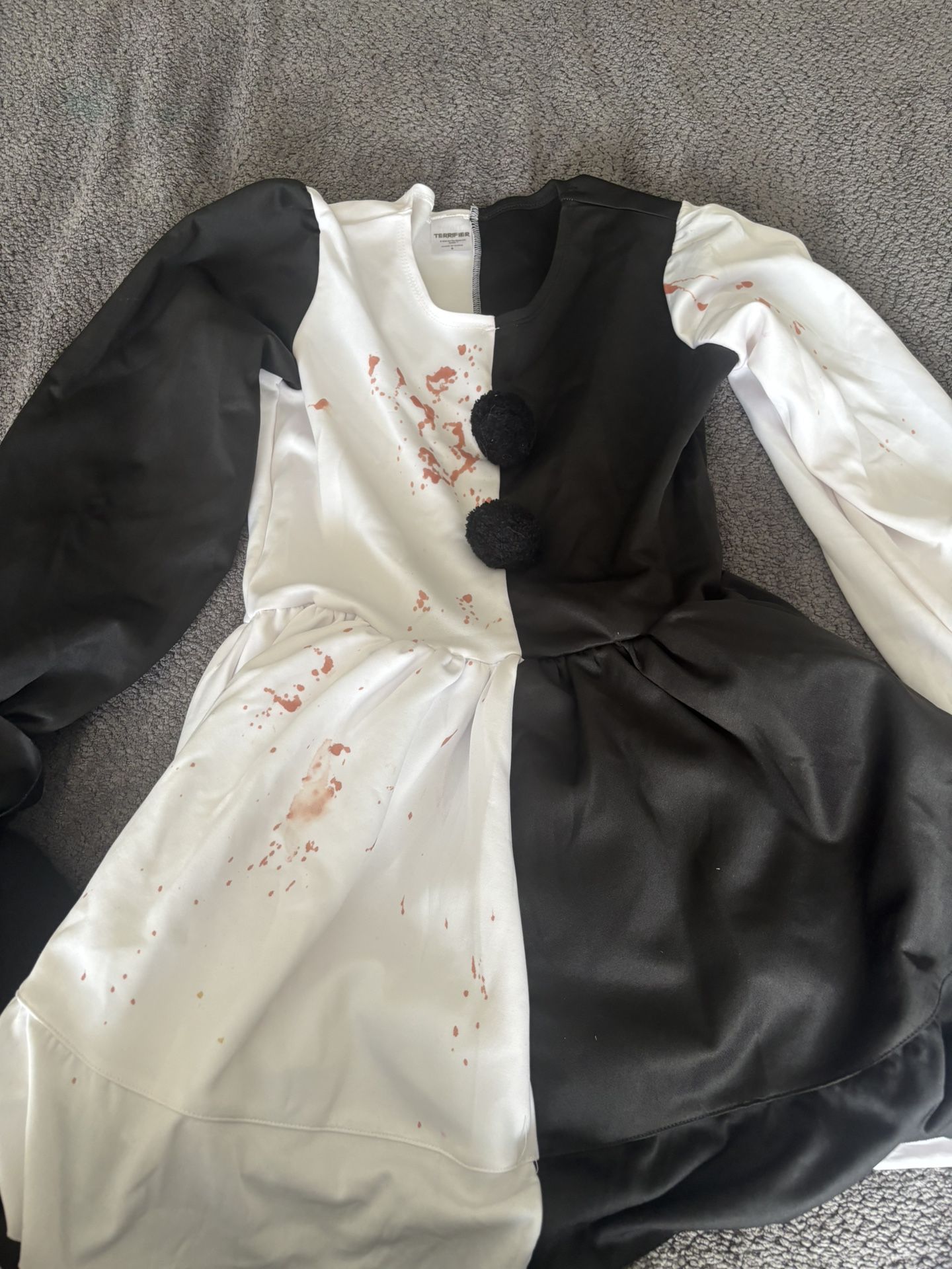 Terrifier Art the Clown costume