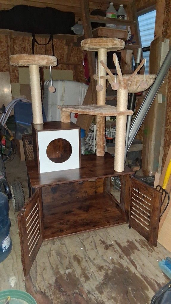 All-In-One Cat Condo Villa