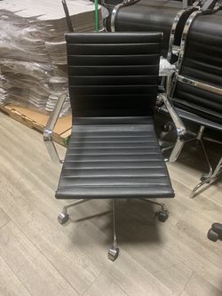 Office Chairs 