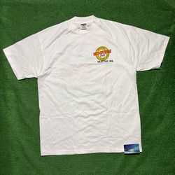 Vintage Hooters Seattle 1997 Shirt X-Large