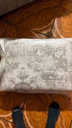 8x10 Area Rug