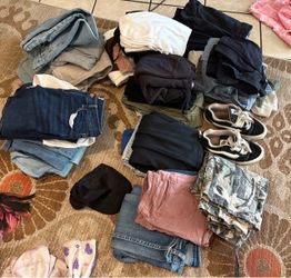 Women’s clothes small to XL