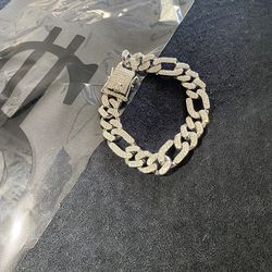 Finger roll and lab ice bracelet gently used