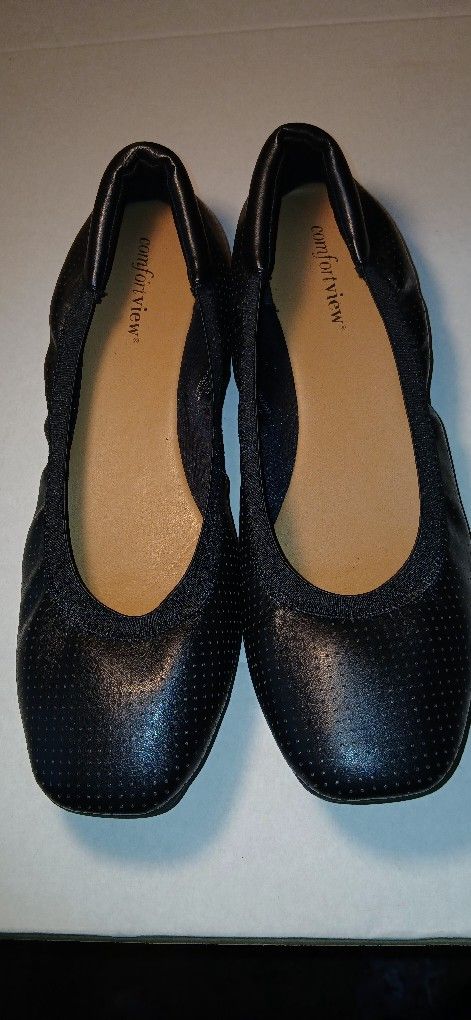 NEW 'COMFORT VIEW' EVERLEIGH WOMANS SHOE SIZE 10.
