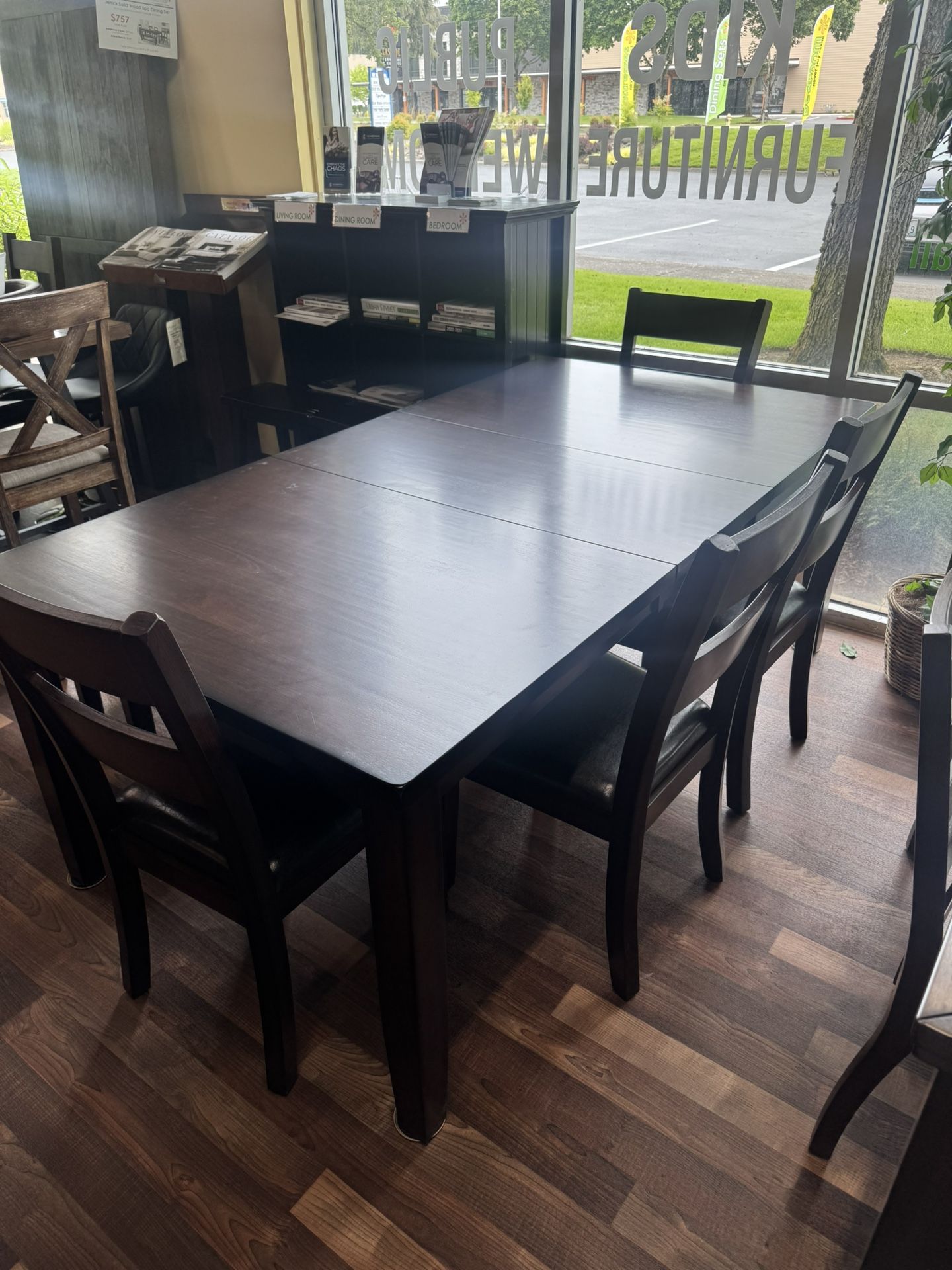 Malta Table & 4 Chairs