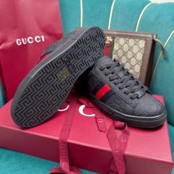Gucci  Shoes
