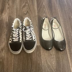 Size 3 Shoes. Daughter Outgrew:(