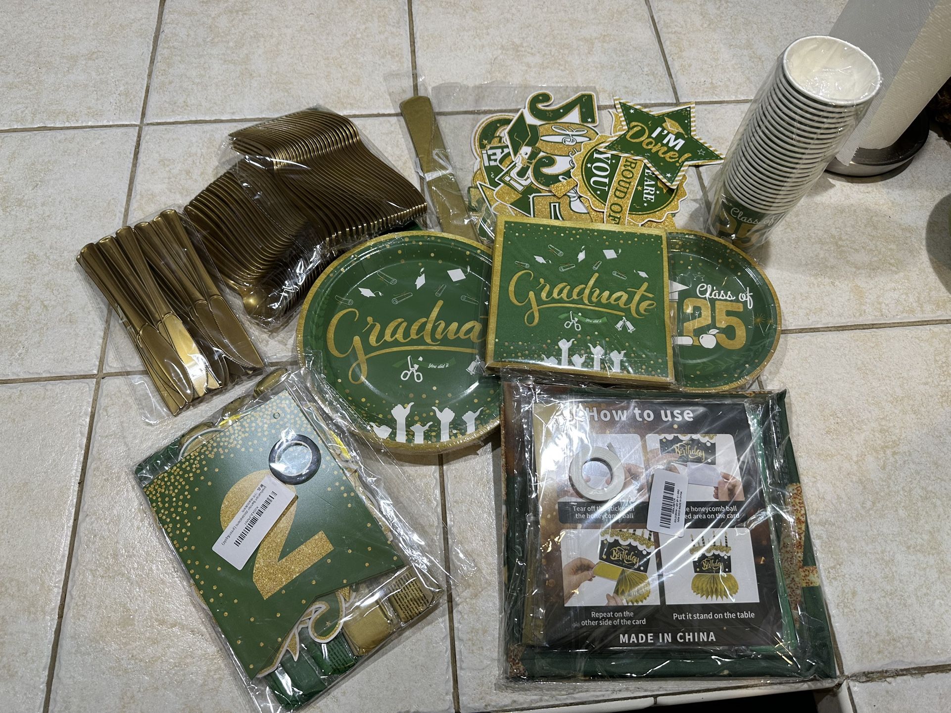 Never Been Used Green And Gold graduation Decorations
