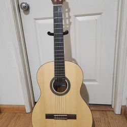 Cordoba Protégé C1M