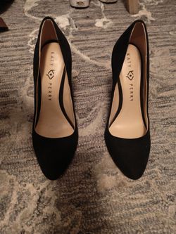Katy perry black suede heels- OBO