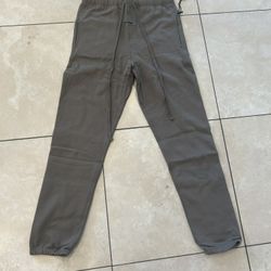 Essential Sweatpants