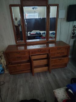 Broyhill Premier Collection