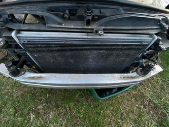 Audi A4 B7 2.0t Radiator Support Core Assembly + Fans  & A/C Condenser.