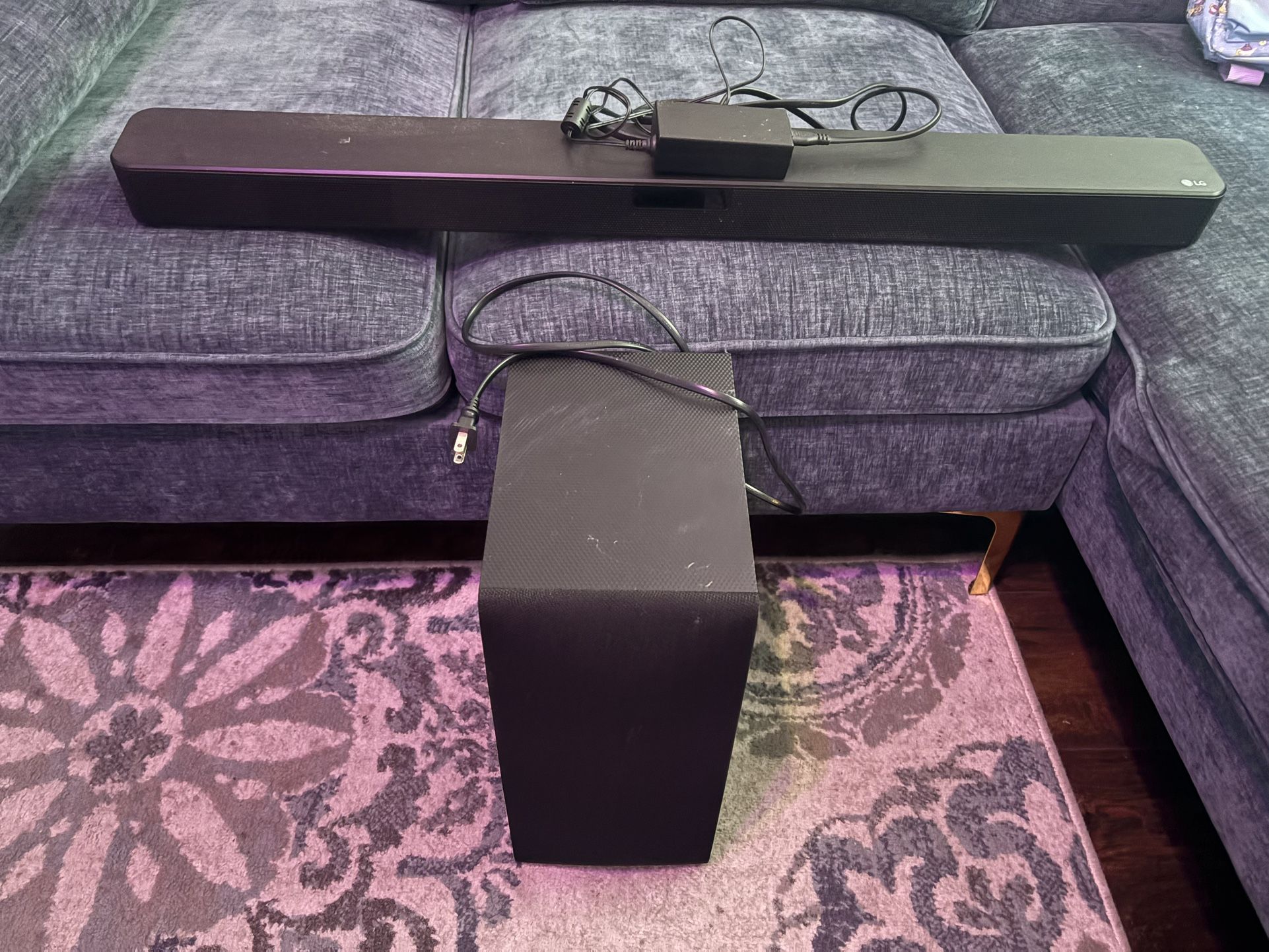 LG Soundbar Speaker & Subwoofer
