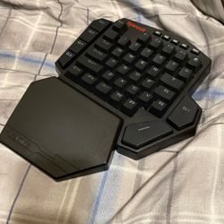 Keyboards And Mouse 
