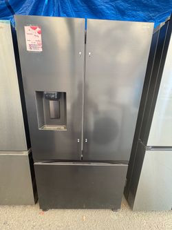 Samsung Refrigerator With Water And Ice In Dark Stainless Steel