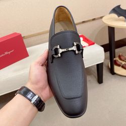 Ferragamo Men’s Leather Shoes With Box New 