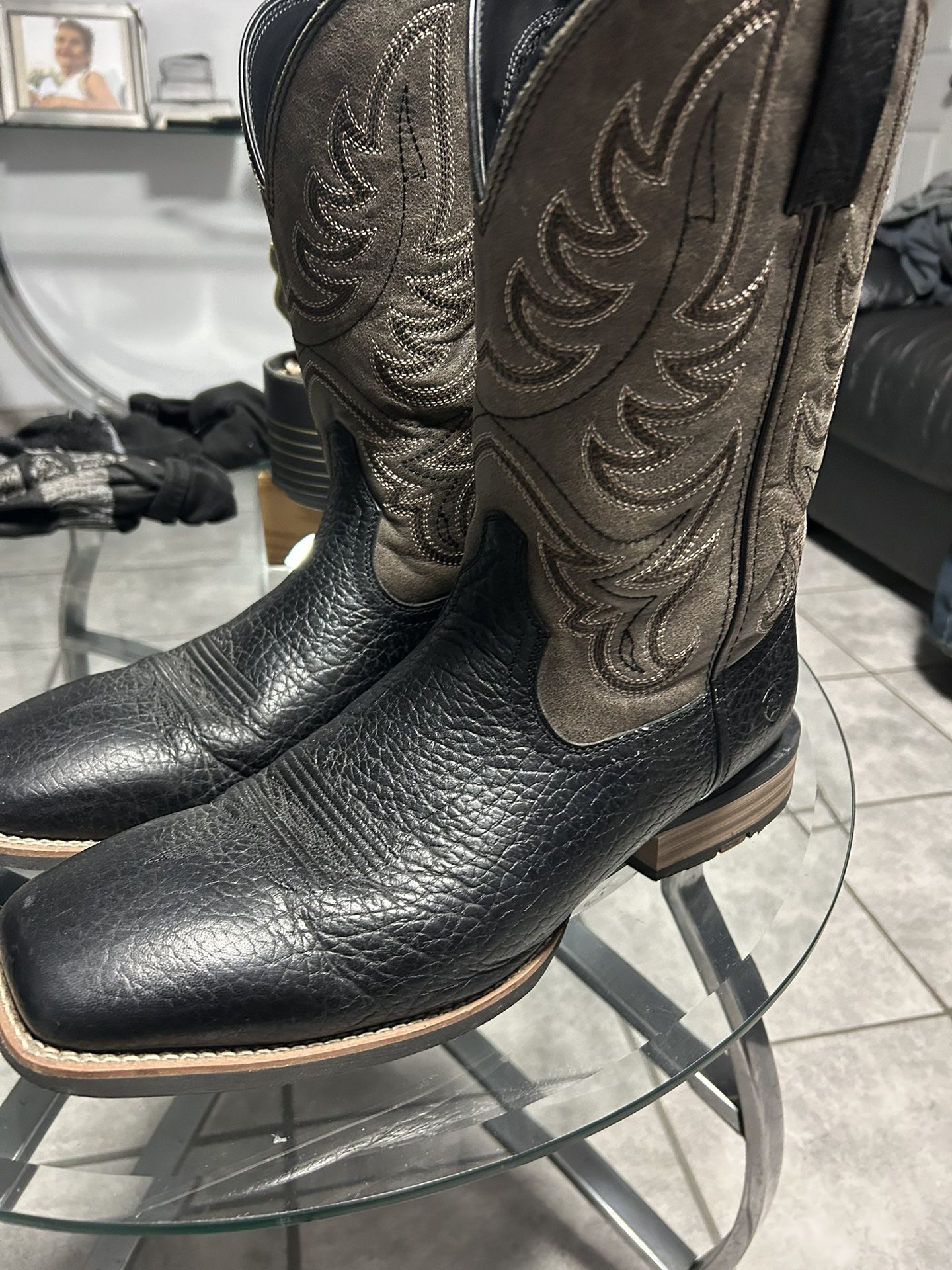 Ariat Mens Cowboy boots