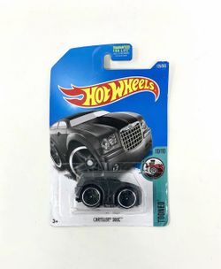 NEW Hot Wheels Chrysler 300C