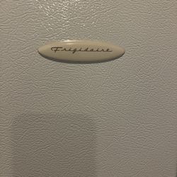 Full size refrigerator-Frigidaire 