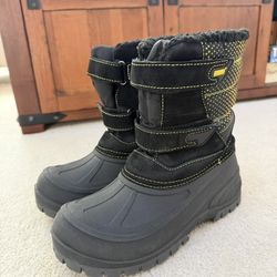 Khombu kids winter snow boots size 5