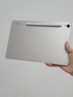 Samsung Galaxy Tab S9 11" With S-Pen (WiFi) 128GB + 8GB RAM Beige Opened Box