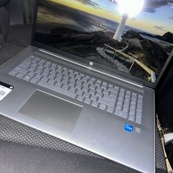 HP Laptop 17inch